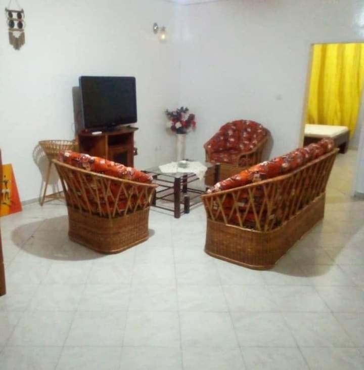 Residence Sh Yaoundé Exterior foto